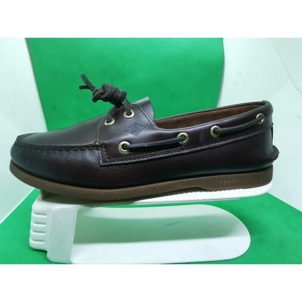 Sperry these have